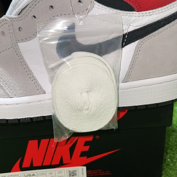 Air Jordan 1 Retro Smoke Grey🆕 - Picture 12 of 14